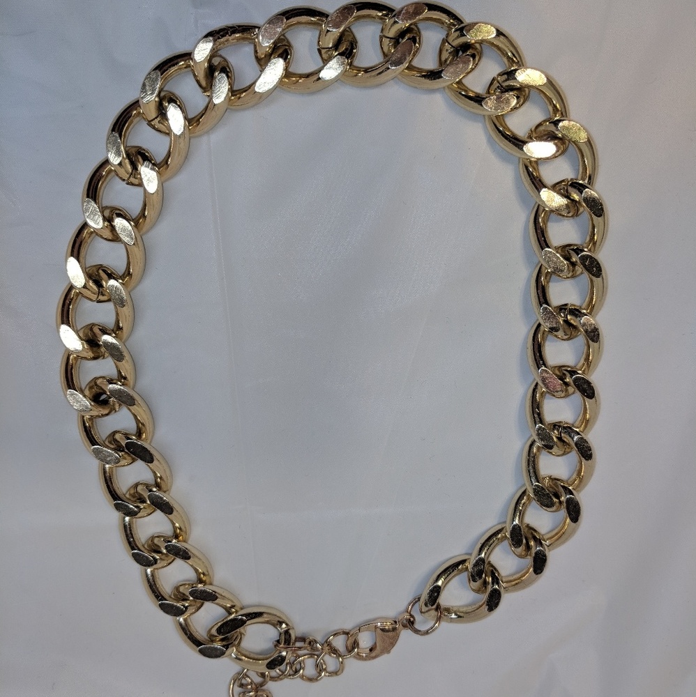 Chunky gold statement necklace
